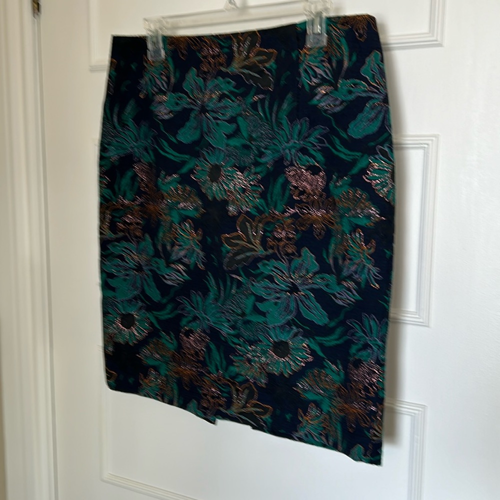 Tristan lined skirt in lovely tapestry like look